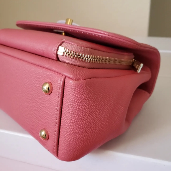 Chanel business affinity pink caviar gold hard ware small bag - Picture 3 of 16